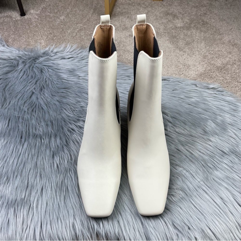 New Sam Edelman Lani Square Toe Chelsea Kitten Heel Boots in Ivory Leather - Picture 5 of 8